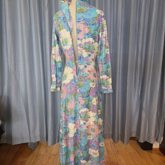 Vintage 1970 Floral Long Sleeve Maxi Dress - Picture 4 of 10